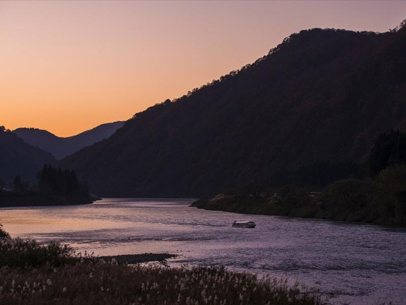 ホテル 高見屋　最上川別邸　紅 戸沢村 エクステリア 写真